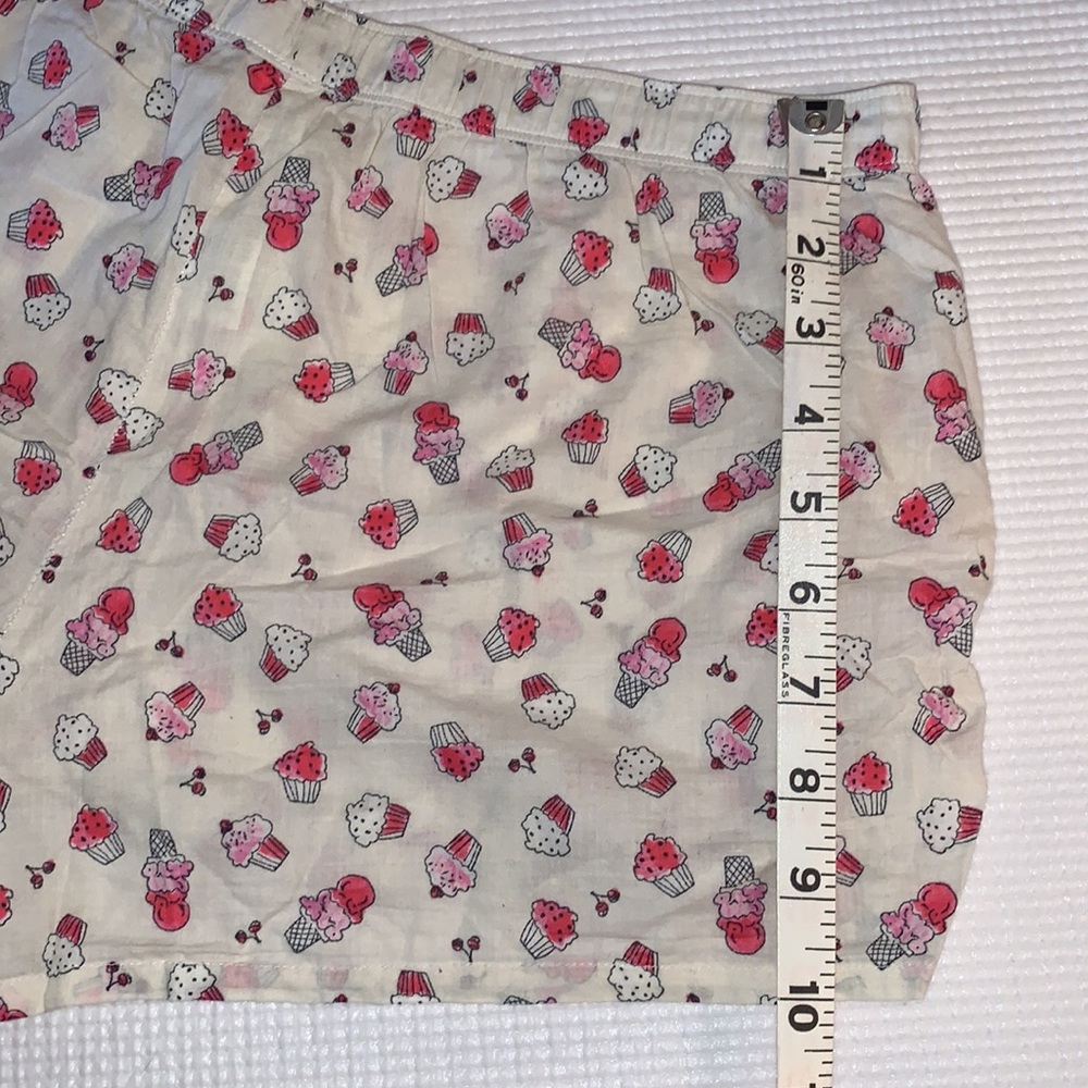 🧁🍧🍦 L Cupcake Sleep Short Dessert PJ Short - Picture 9 of 13
